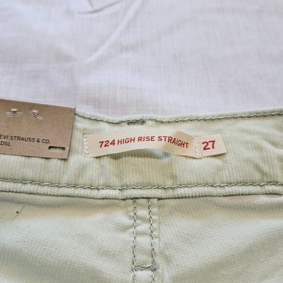 Levi's Women's 724 Corduroy High Rise Slim Straight Light Green Pants Long 4/27 - Picture 5 of 9